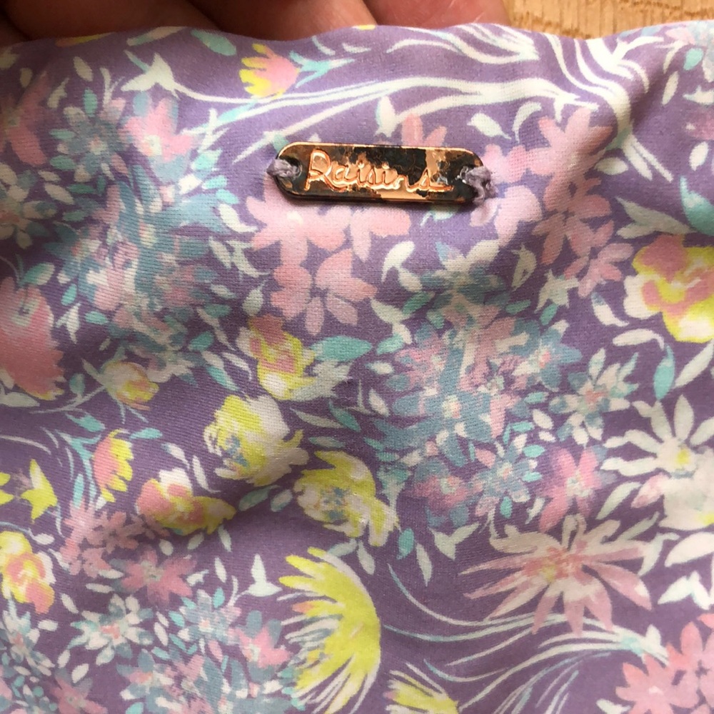 M size Raisins ruffles swimsuit pale print purple - Picture 5 of 6
